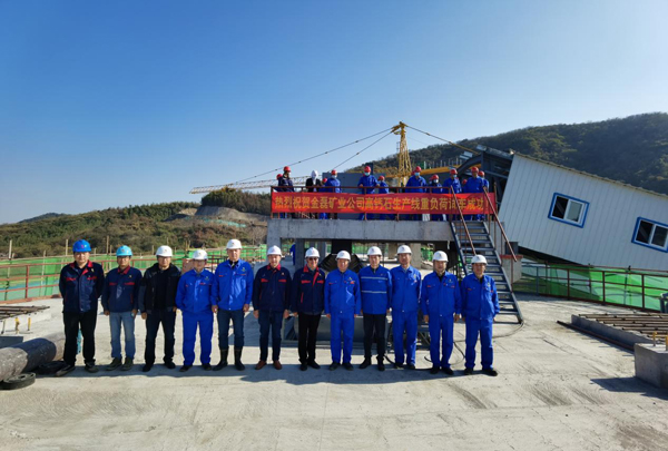 金磊石灰岩矿项目高钙石首条生产线重负荷试车成功